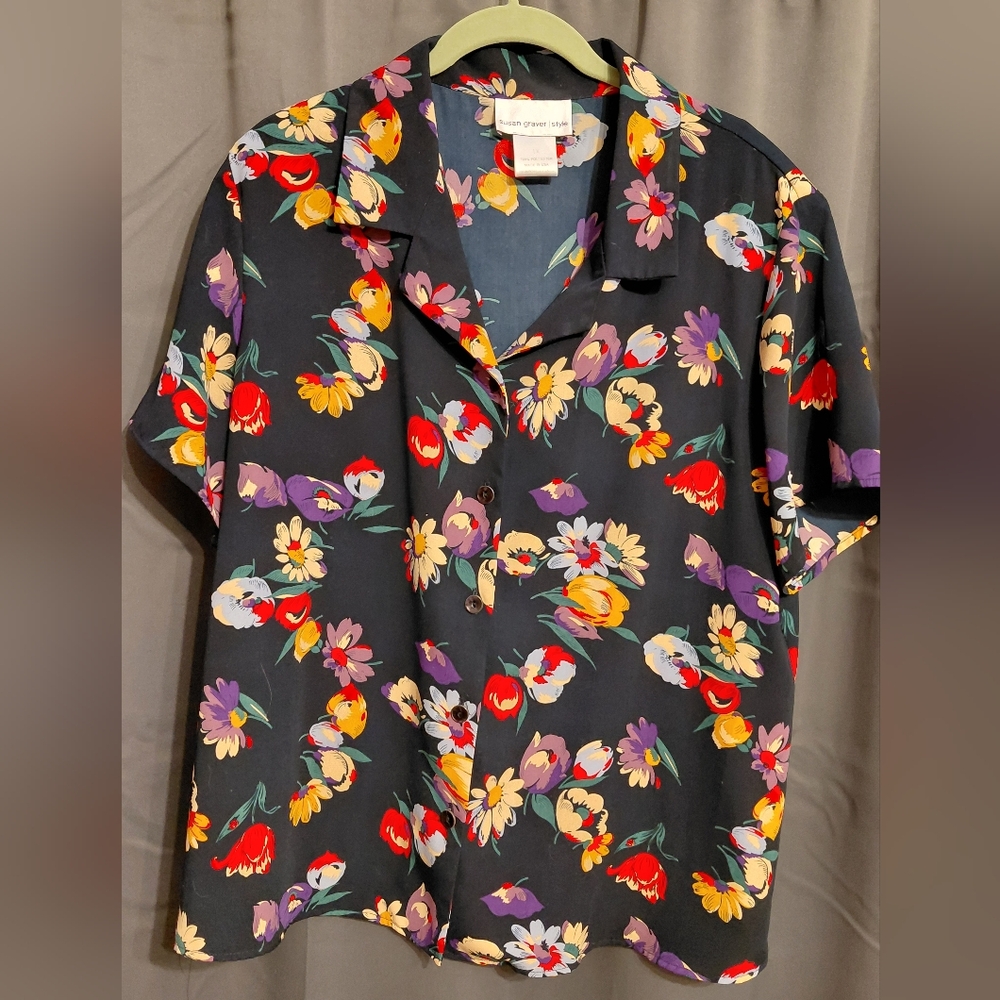 Susan Graver Flowers Women's Blouse Excellent Condition